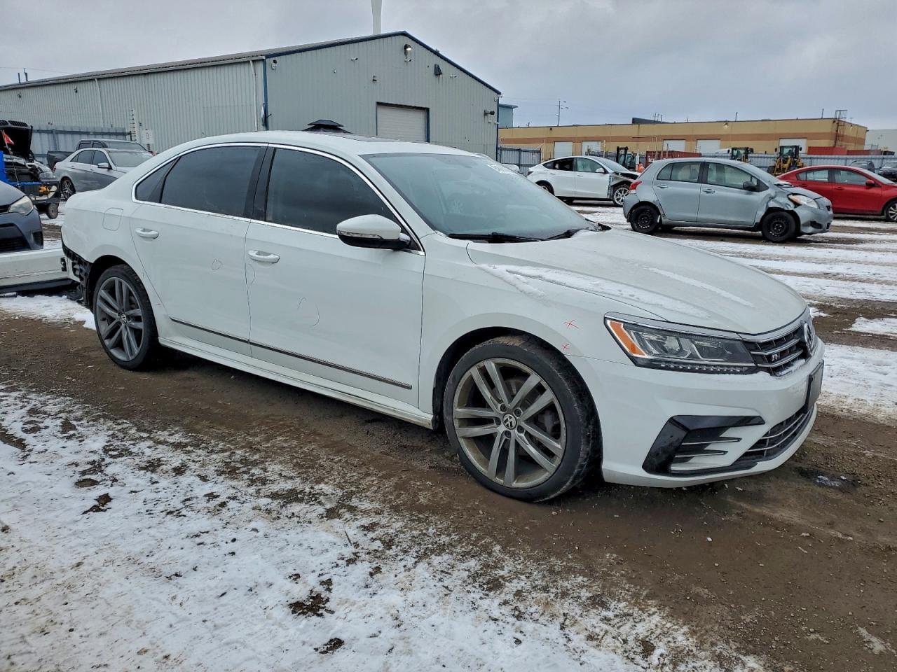 2016 VOLKSWAGEN Passat