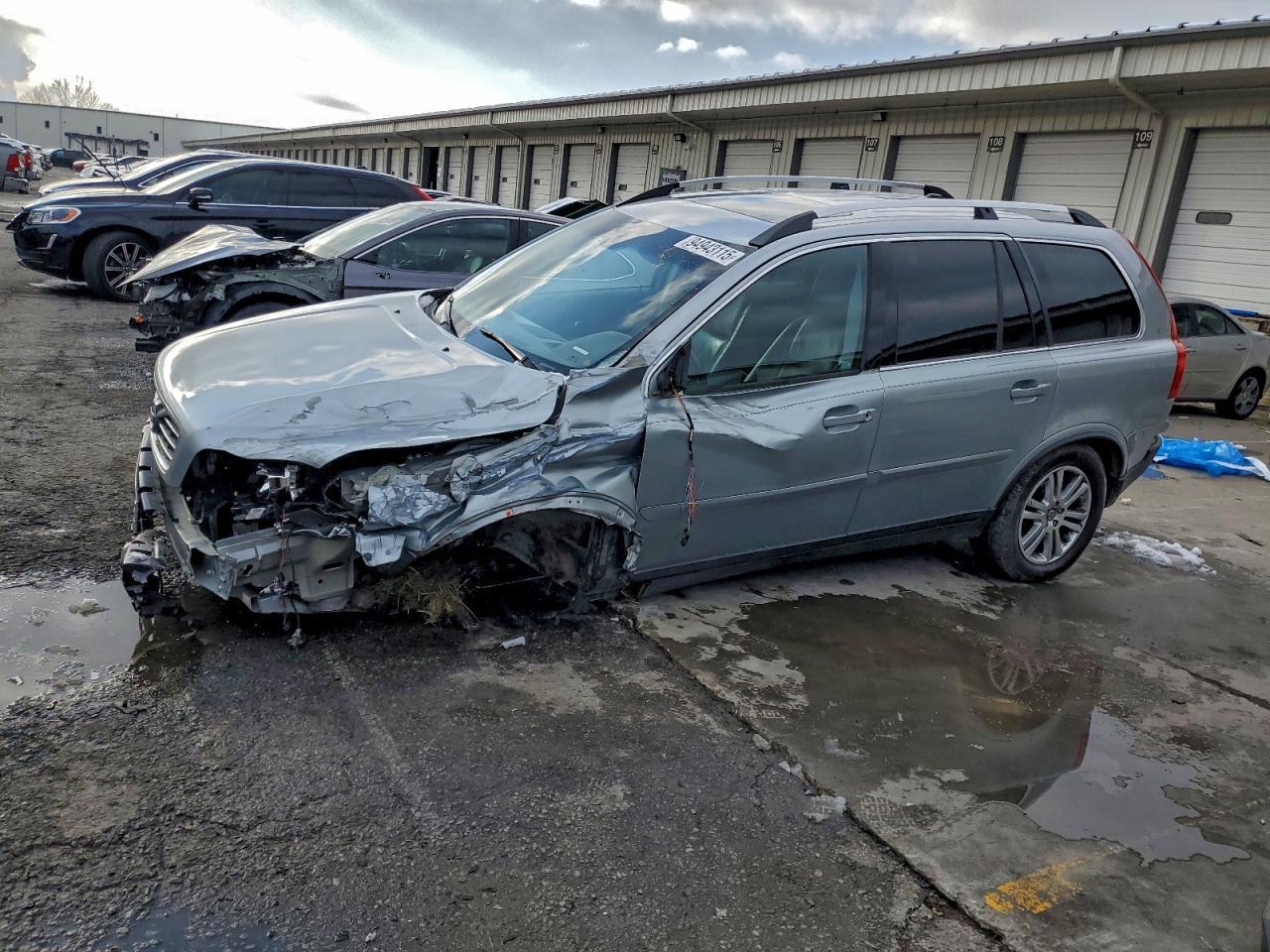 2011 VOLVO XC90