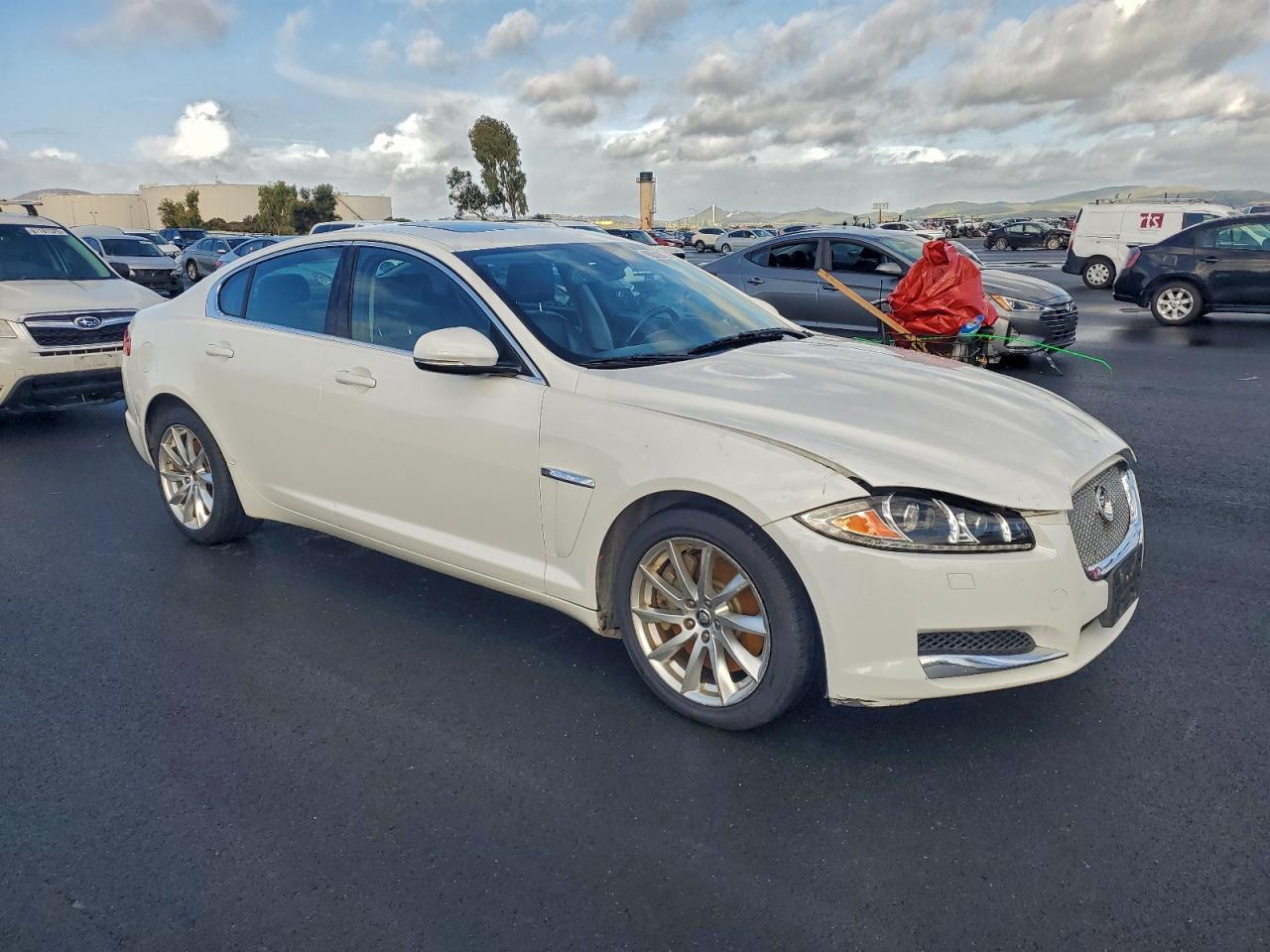 2013 JAGUAR XF