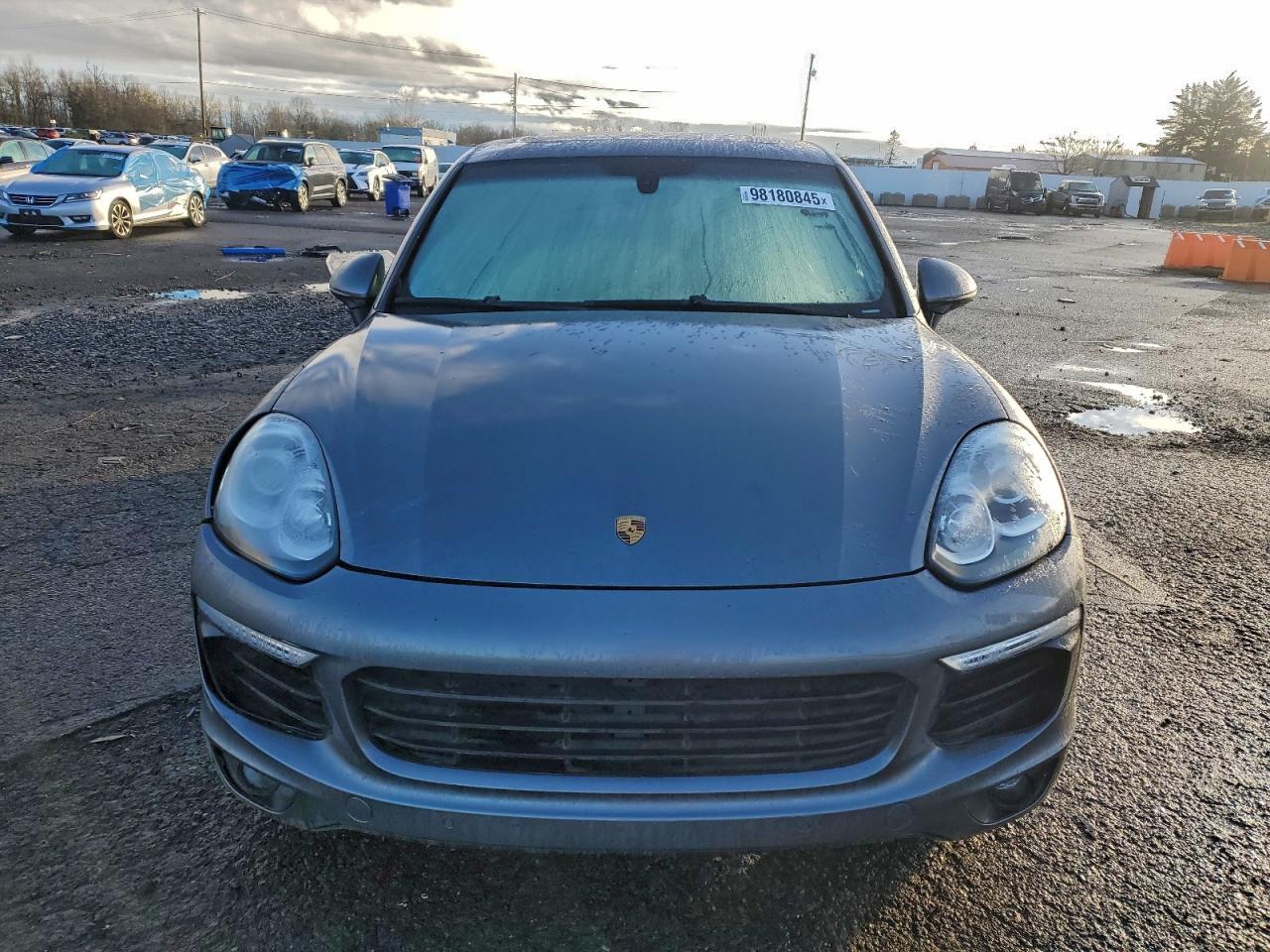 2016 PORSCHE CAYENNE
