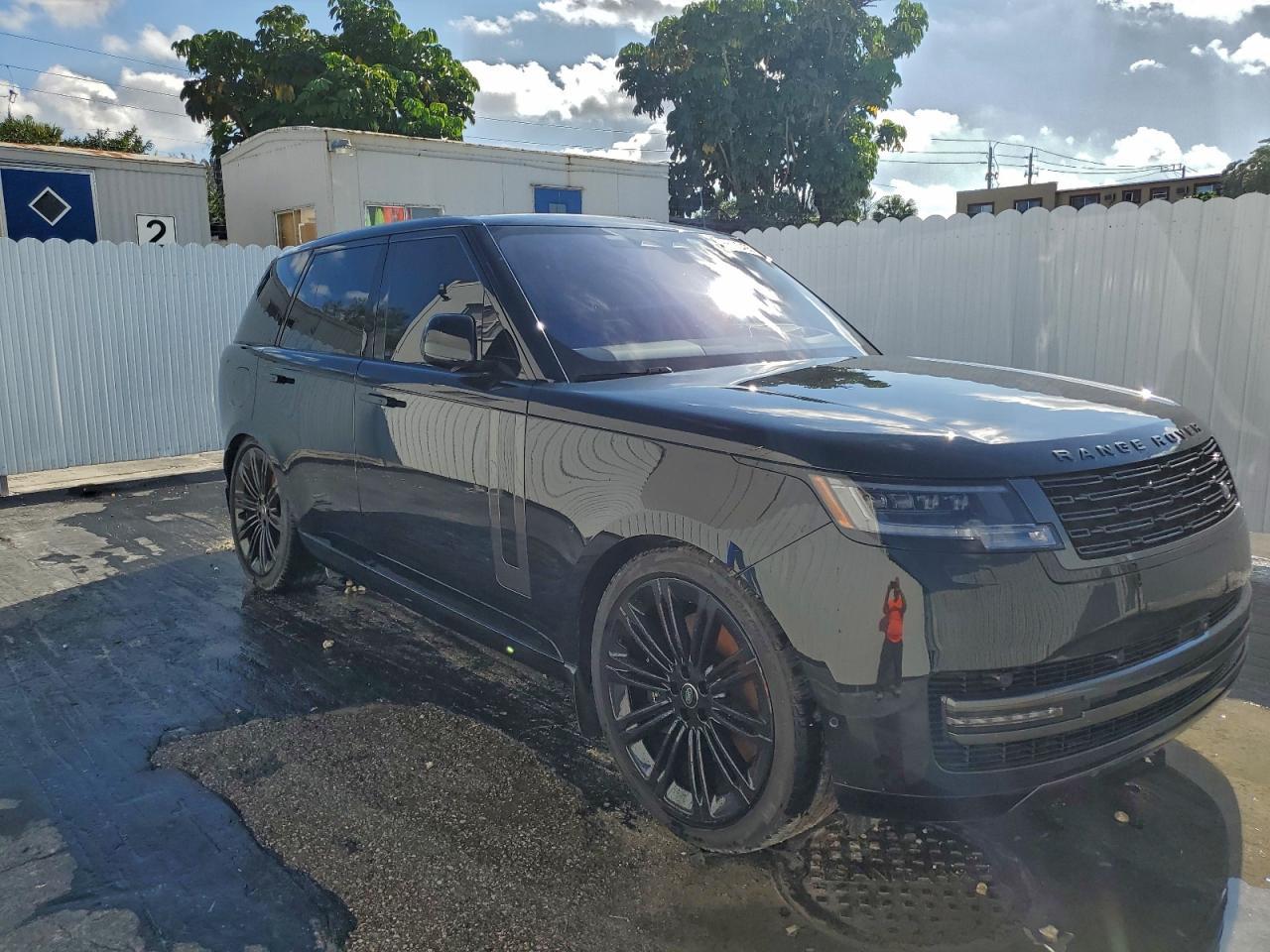 2023 LAND ROVER RANGE ROVER