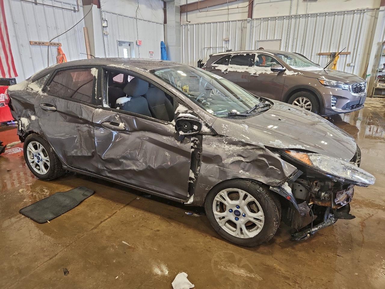 2014 FORD Fiesta