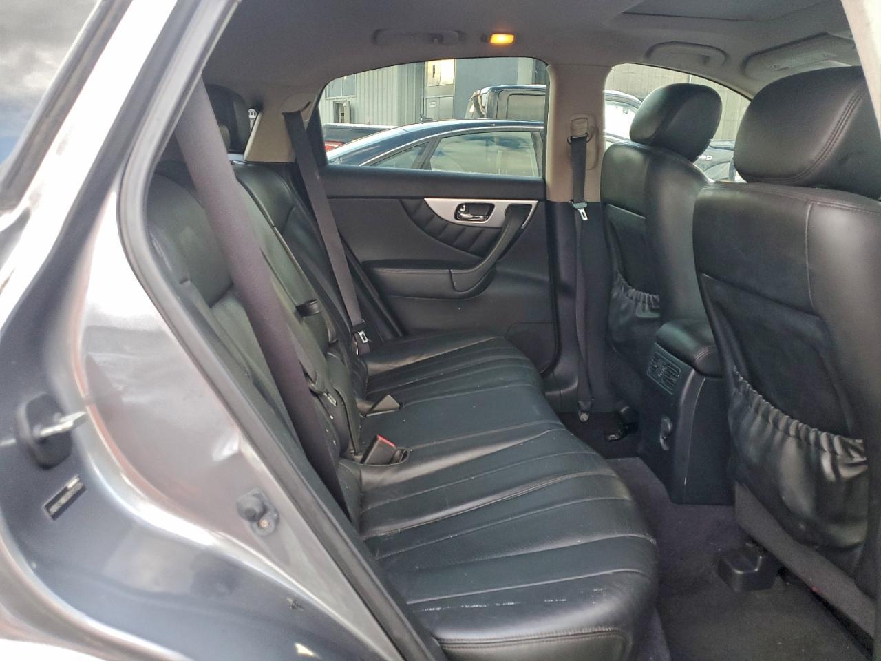 2012 INFINITI FX35