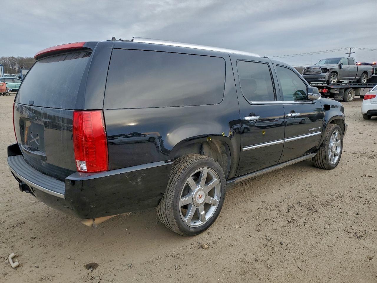 2014 CADILLAC Escalade ESV