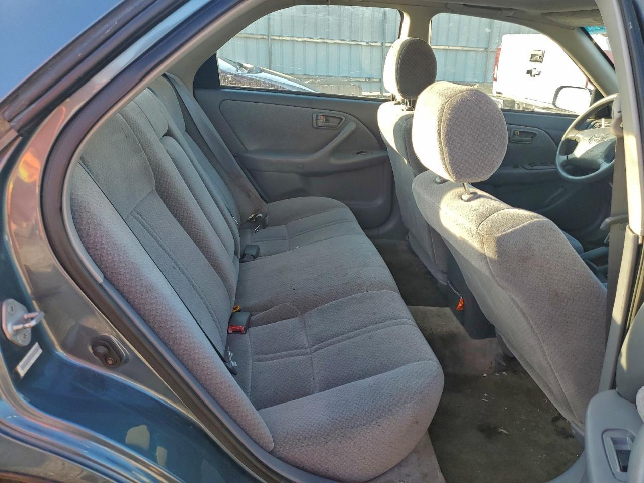 2001 TOYOTA CAMRY