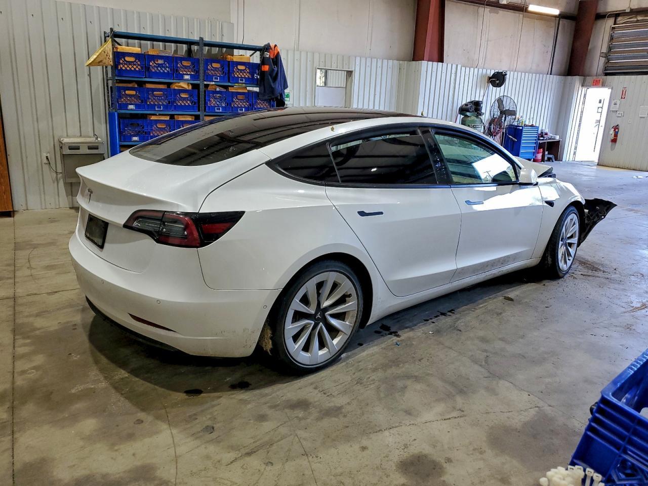2021 TESLA MODEL 3