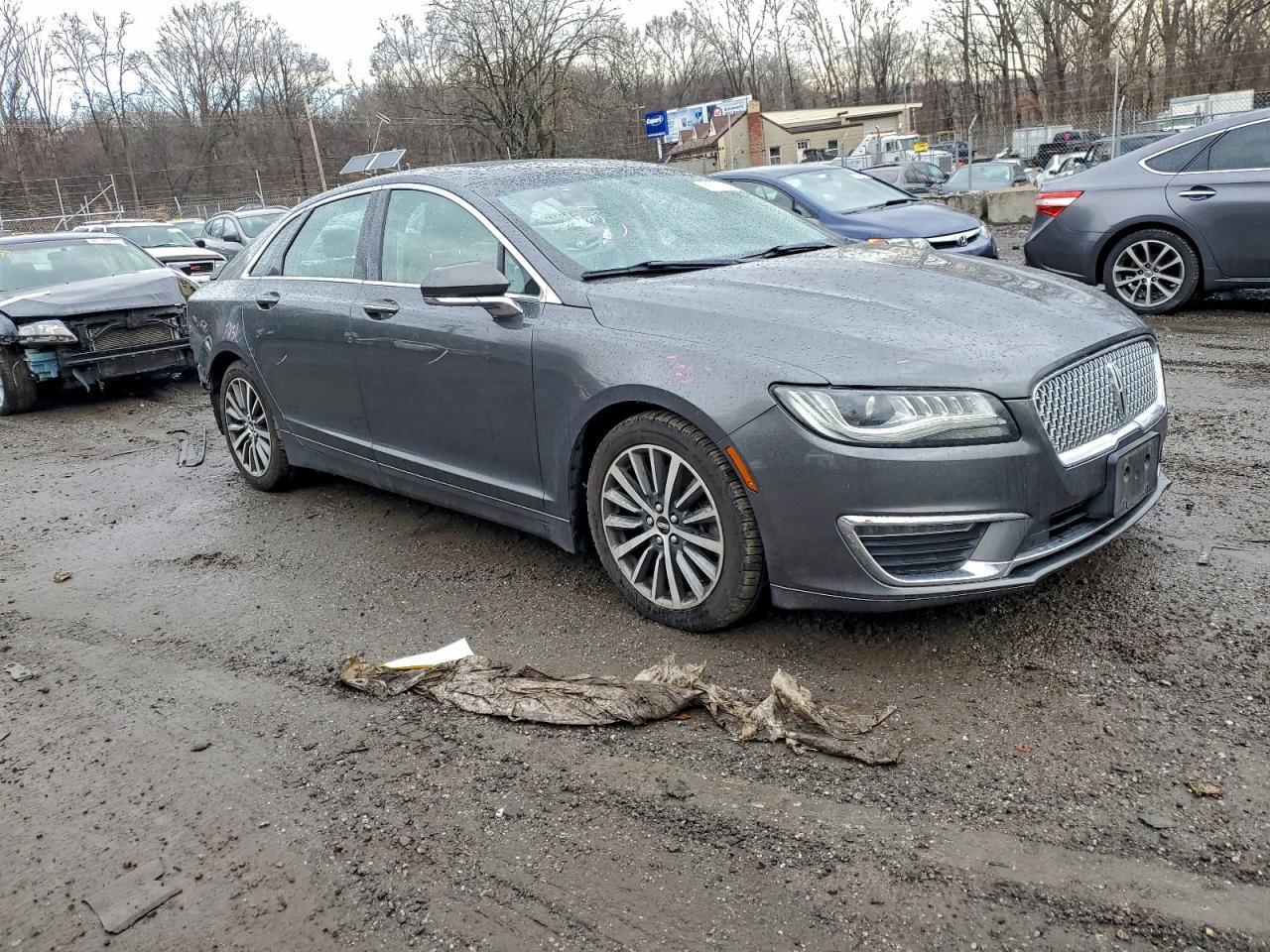2017 LINCOLN MKZ