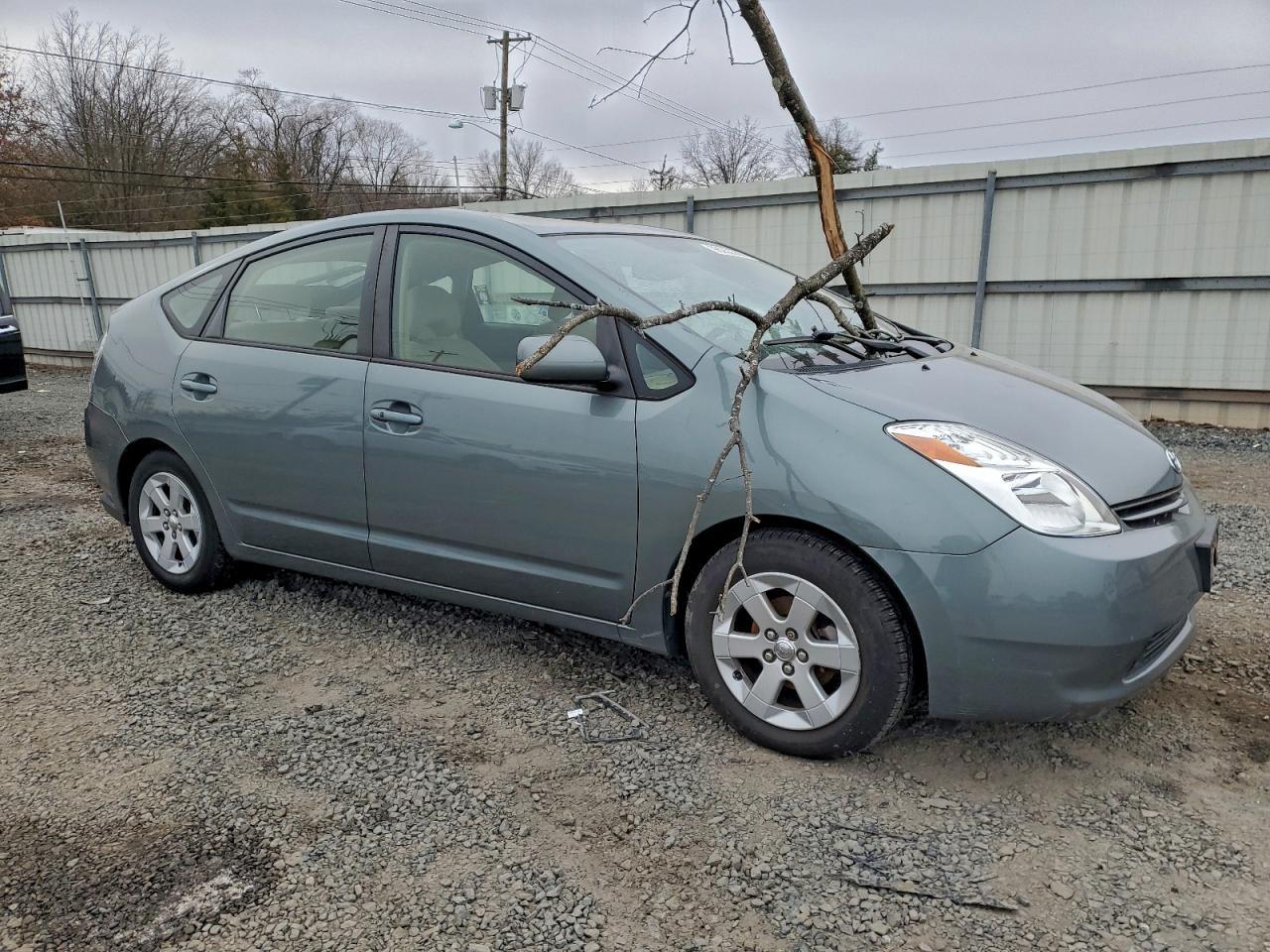 2004 TOYOTA PRIUS