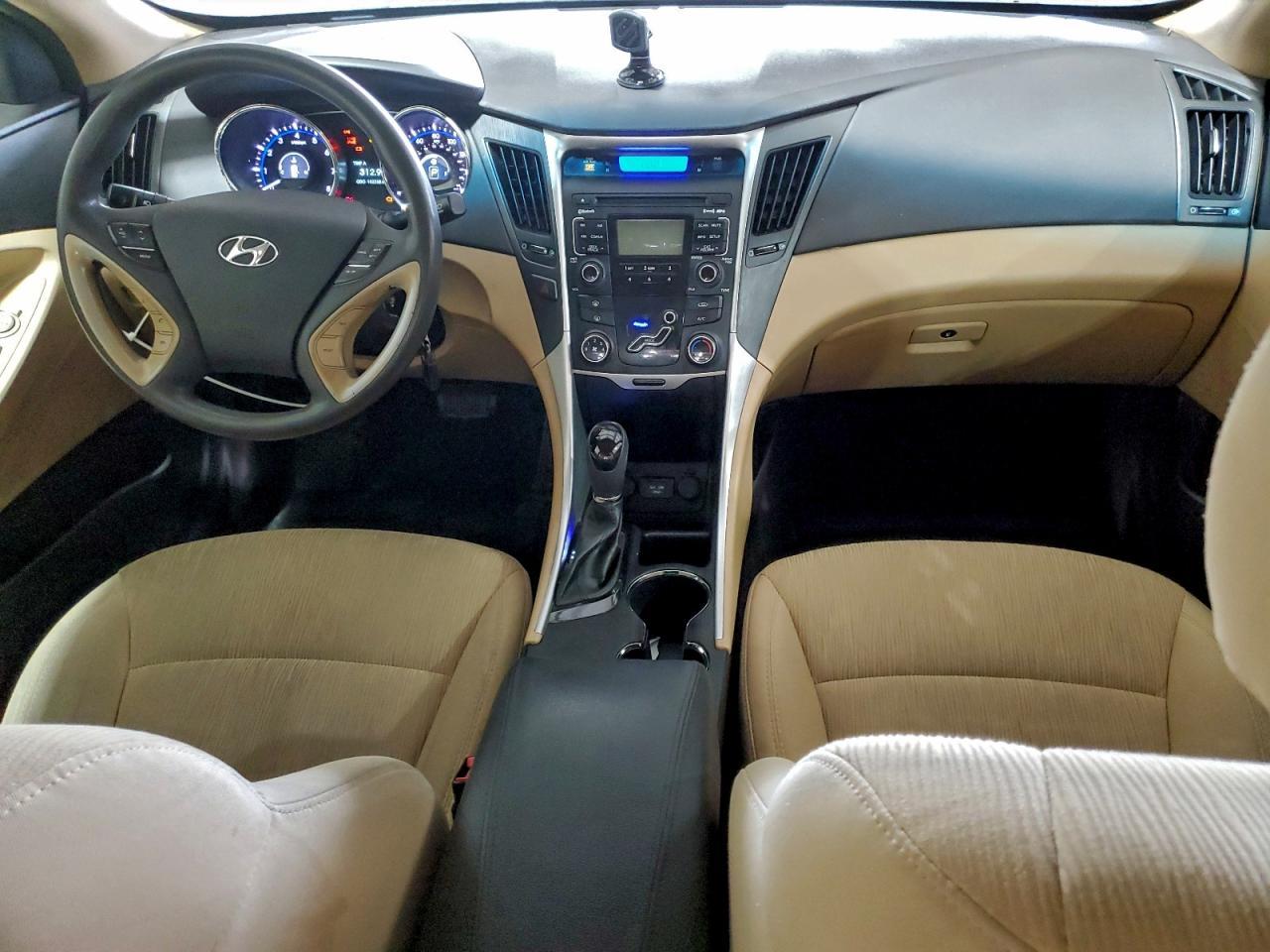 2011 HYUNDAI SONATA