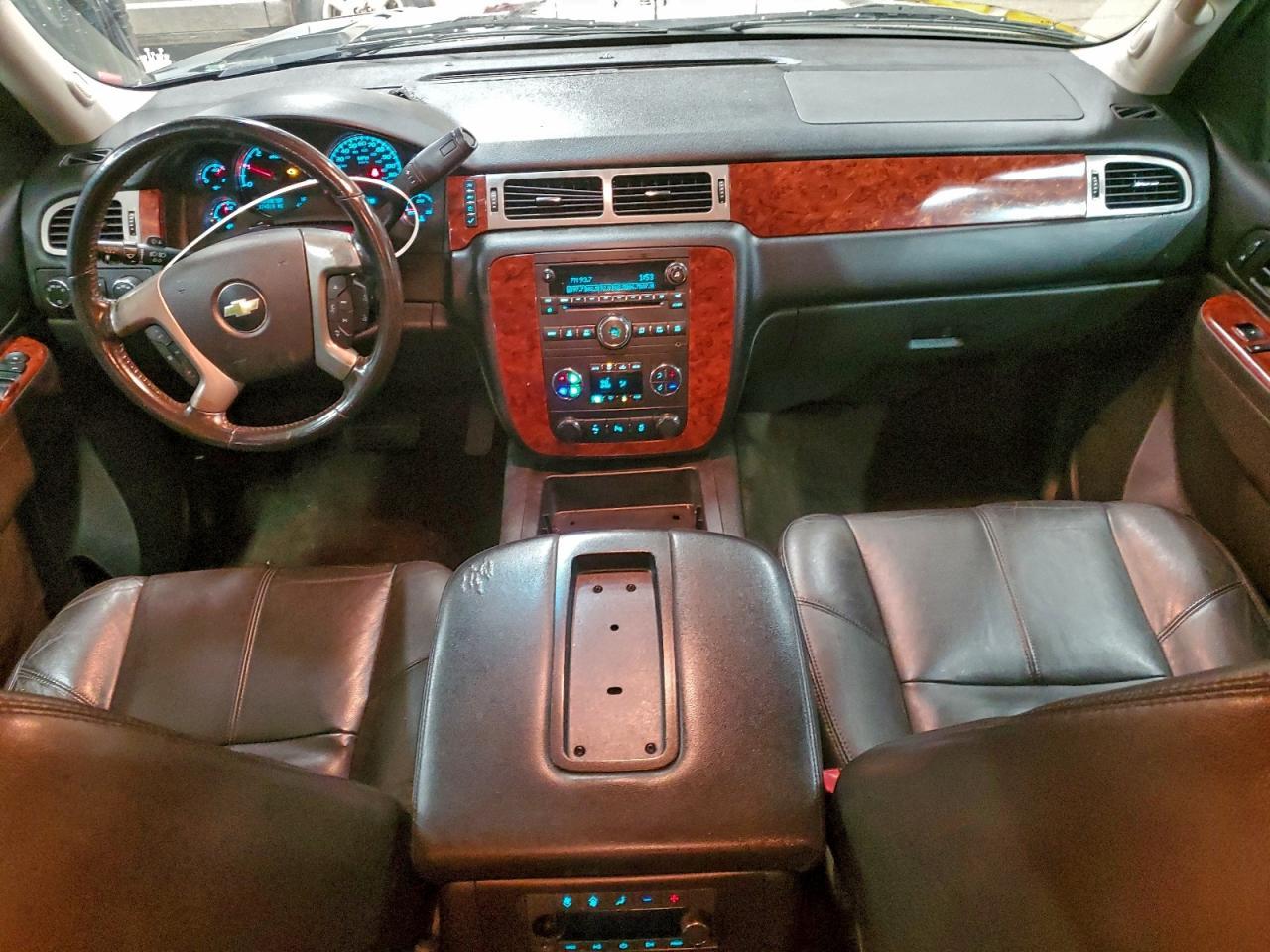 2012 CHEVROLET Suburban