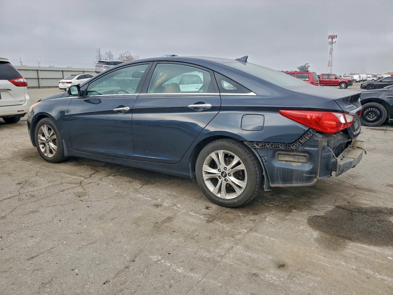 2011 HYUNDAI SONATA