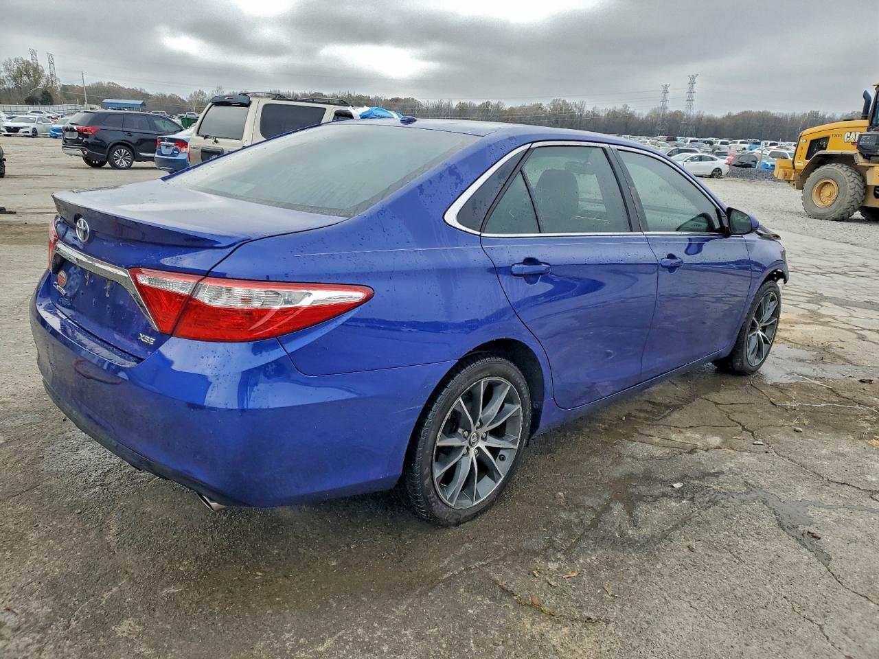 2015 TOYOTA CAMRY