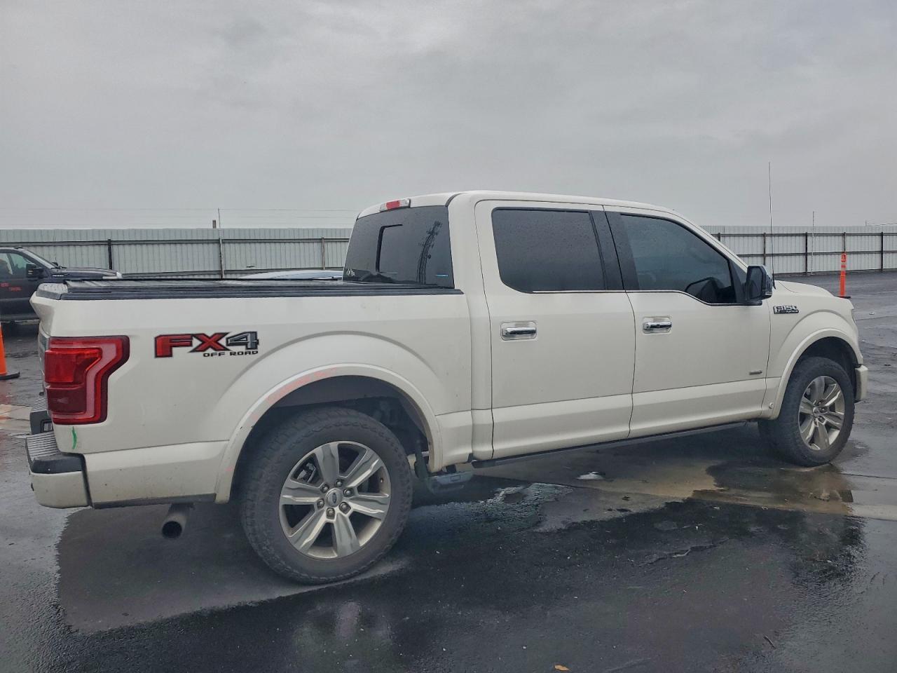 2015 FORD F-150