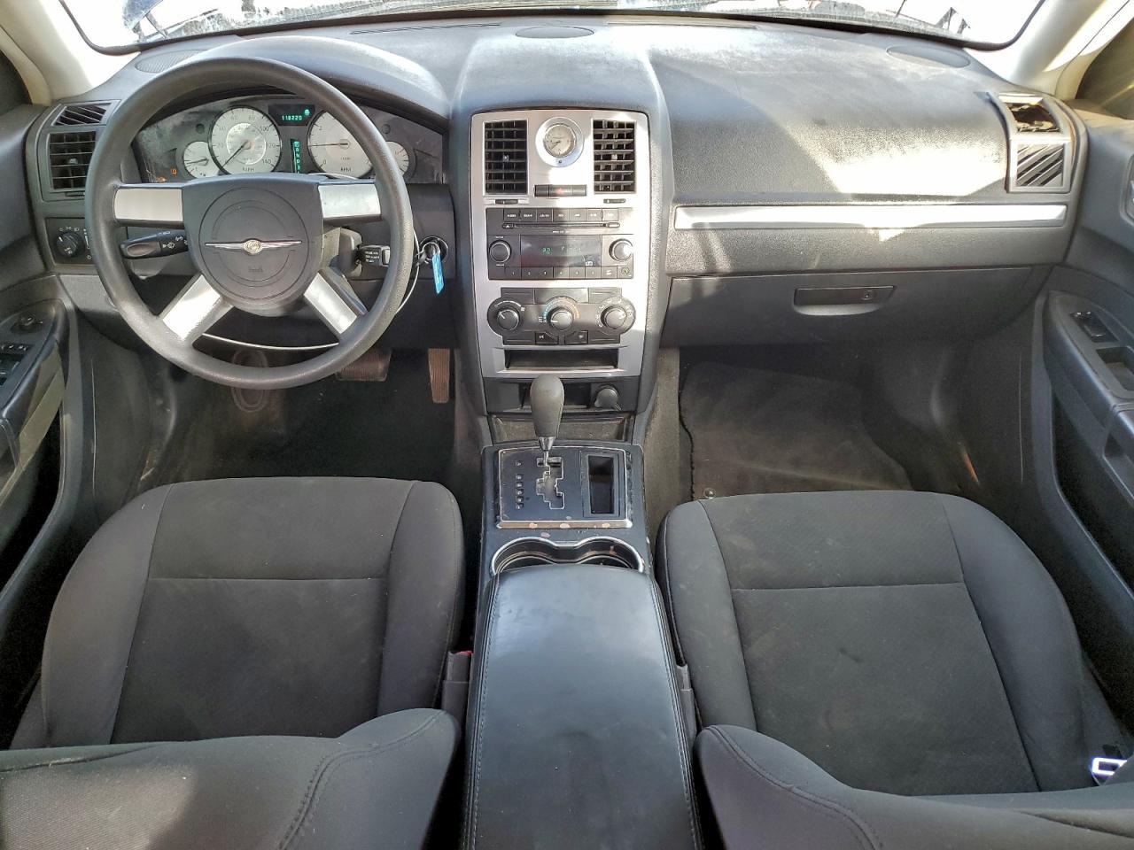 2010 CHRYSLER 300