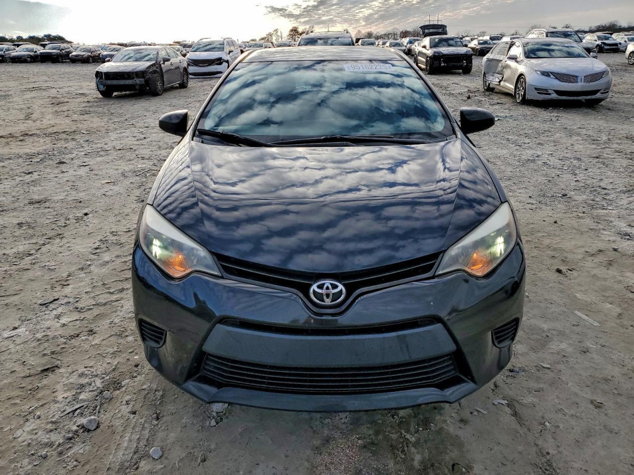 2016 TOYOTA COROLLA