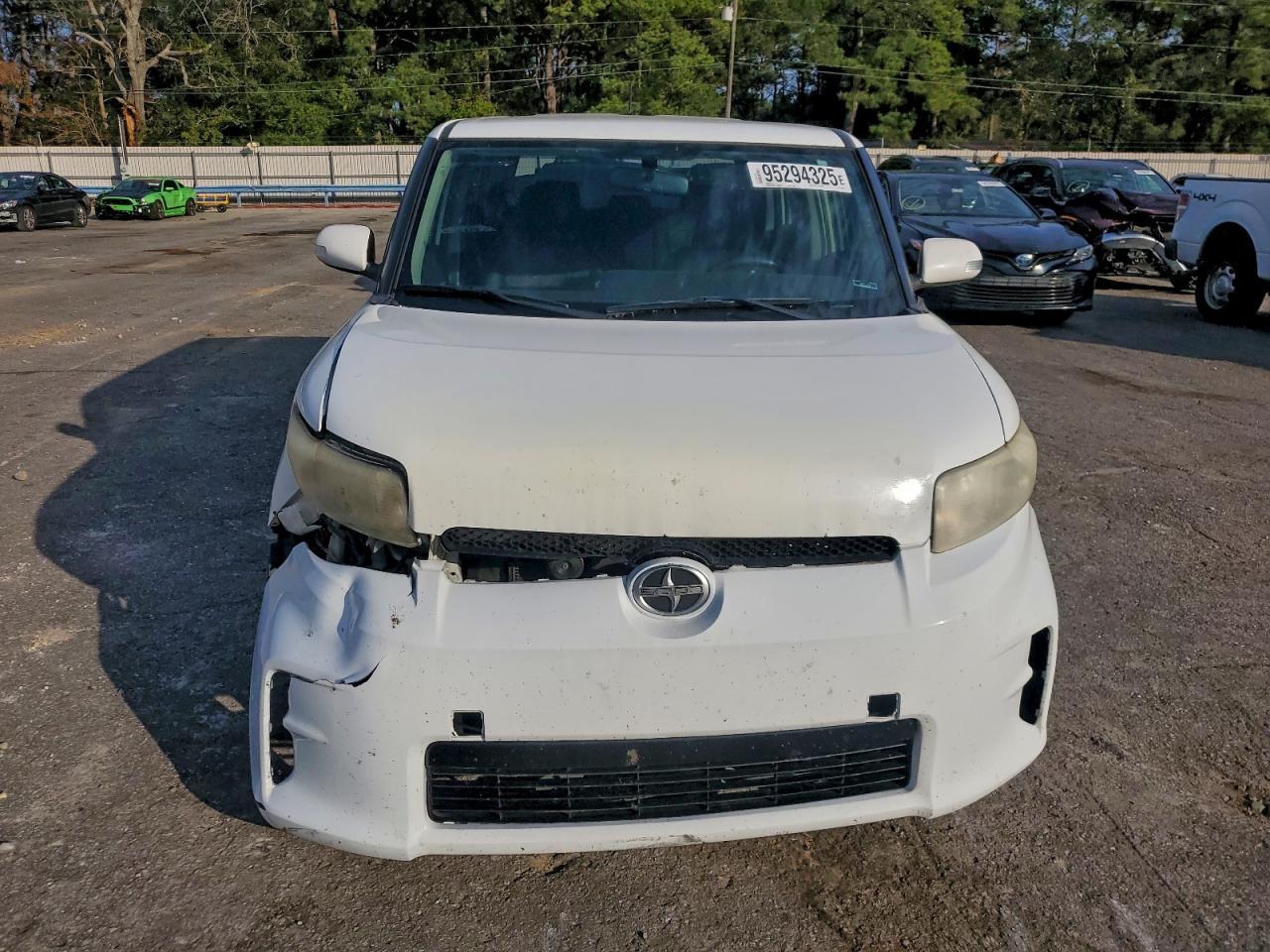 2014 TOYOTA SCION