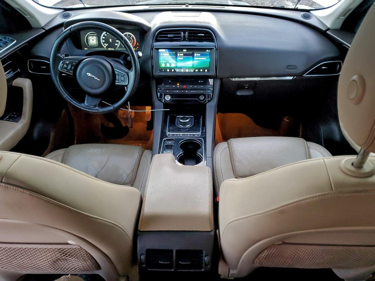 2017 JAGUAR F-Pace