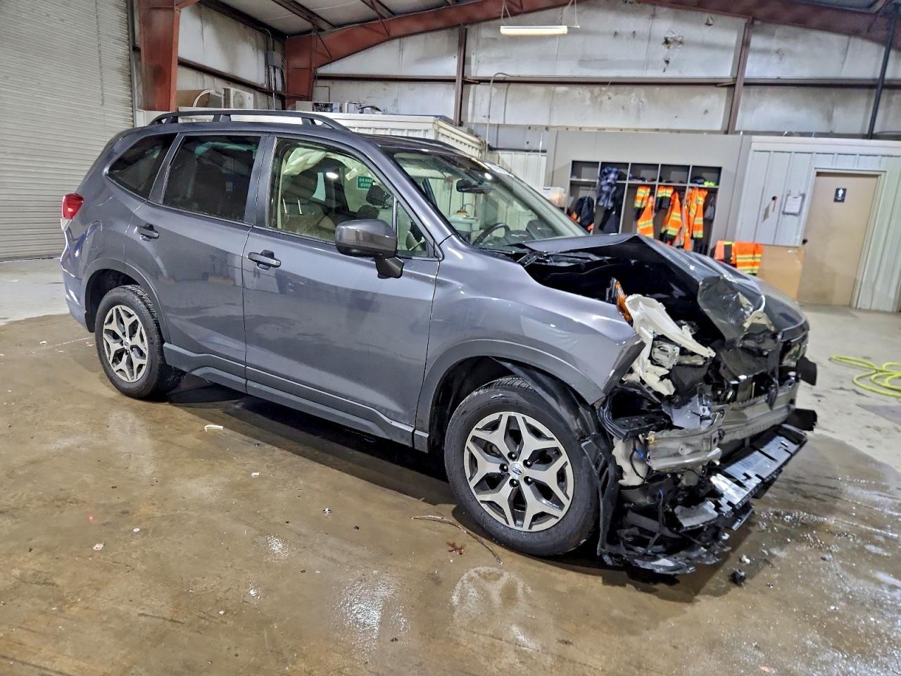 2024 SUBARU FORESTER