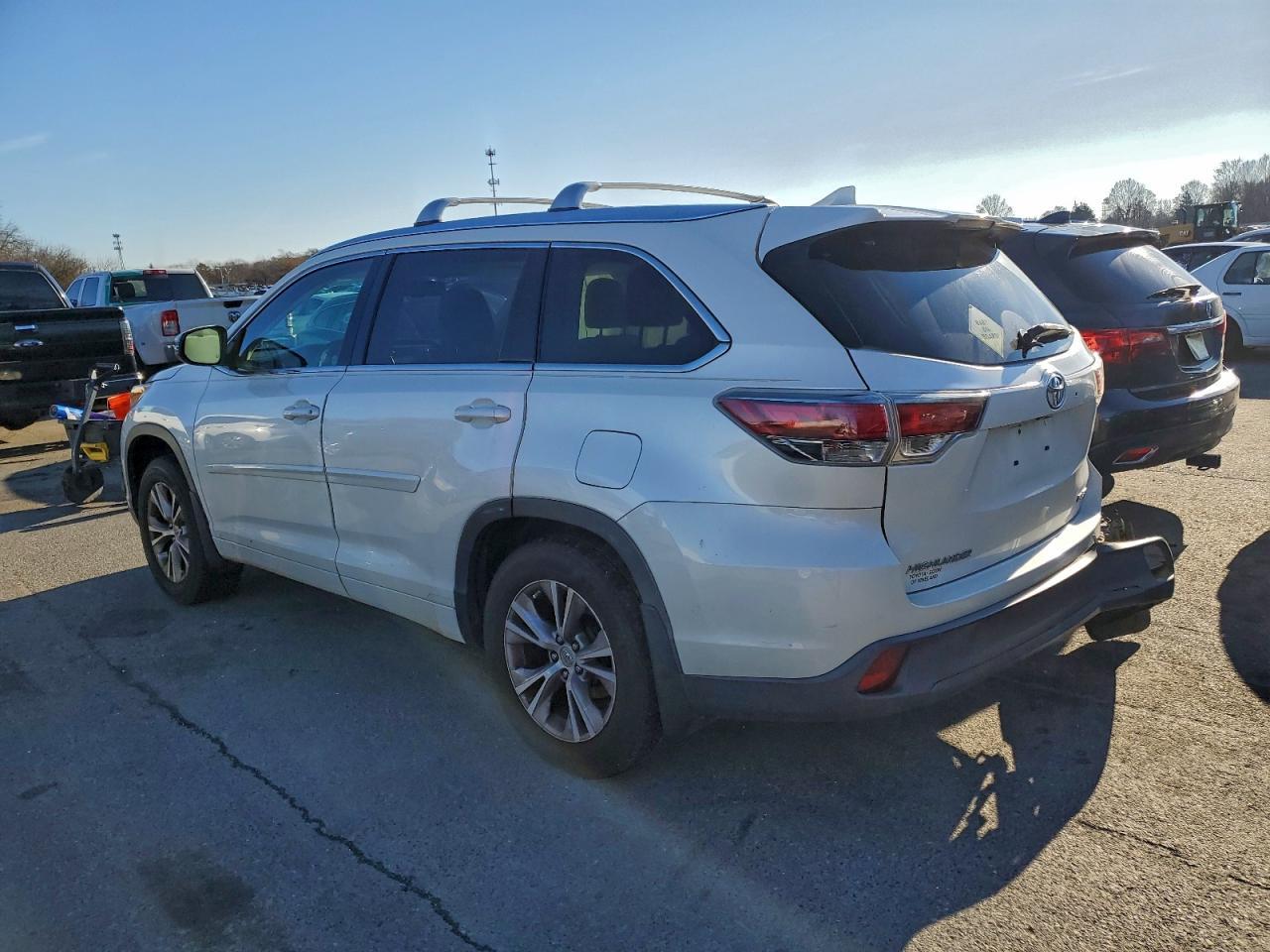 2014 TOYOTA HIGHLANDER