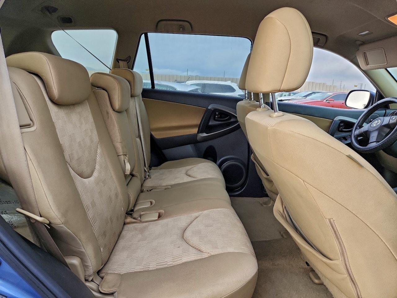 2011 TOYOTA RAV4