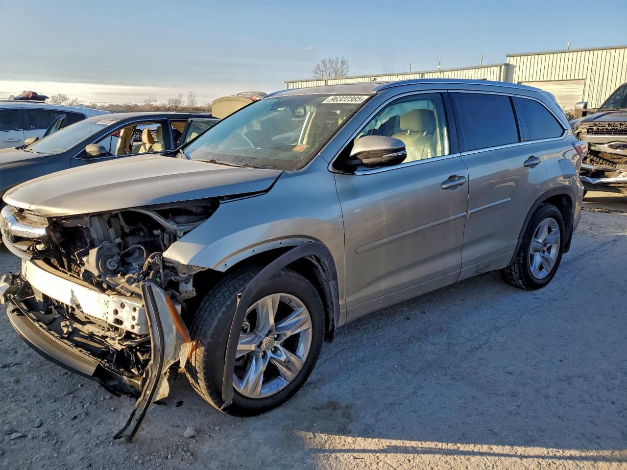 2015 TOYOTA HIGHLANDER