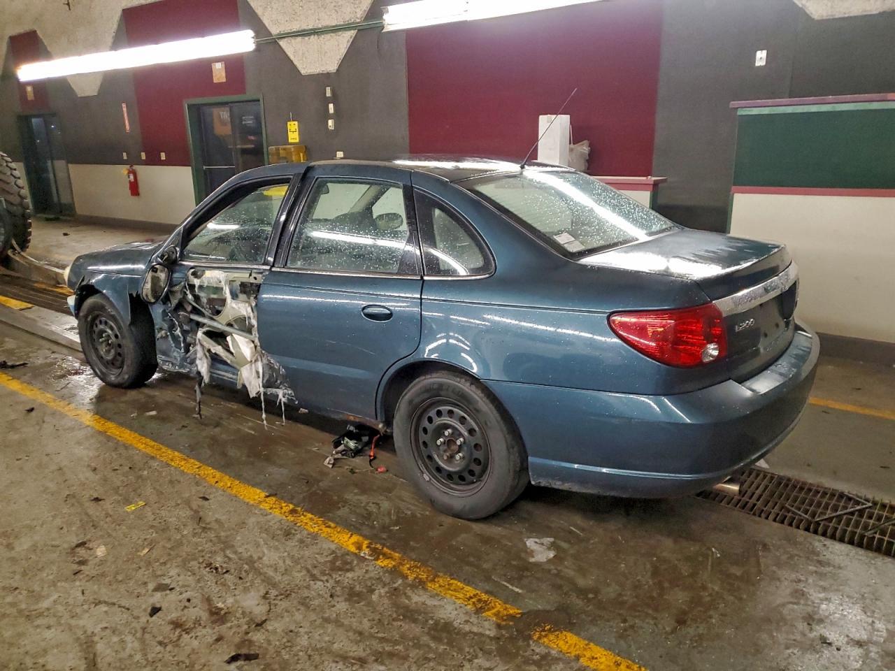 2003 SATURN L200