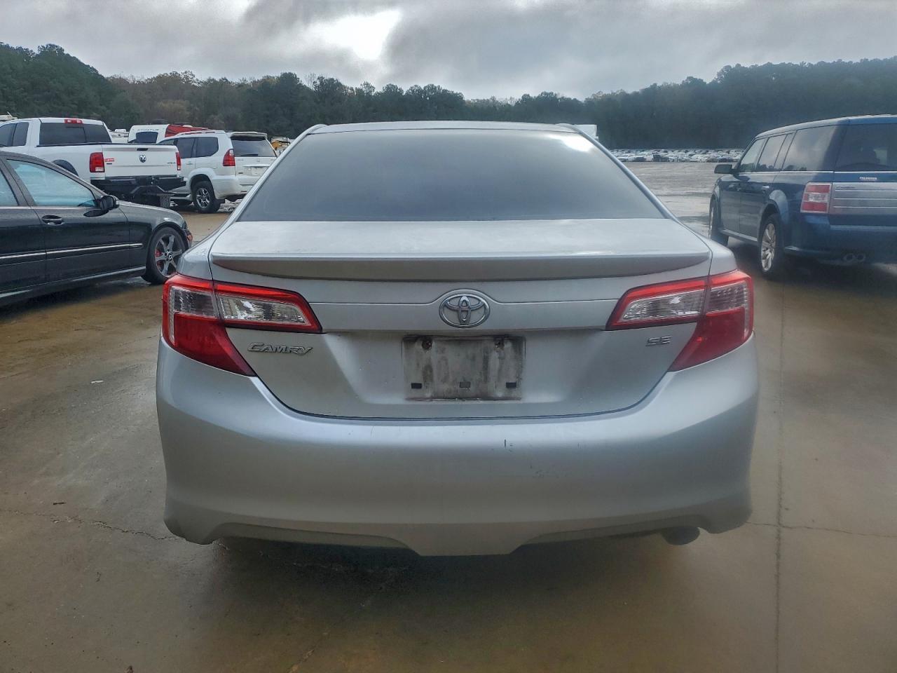 2014 TOYOTA CAMRY
