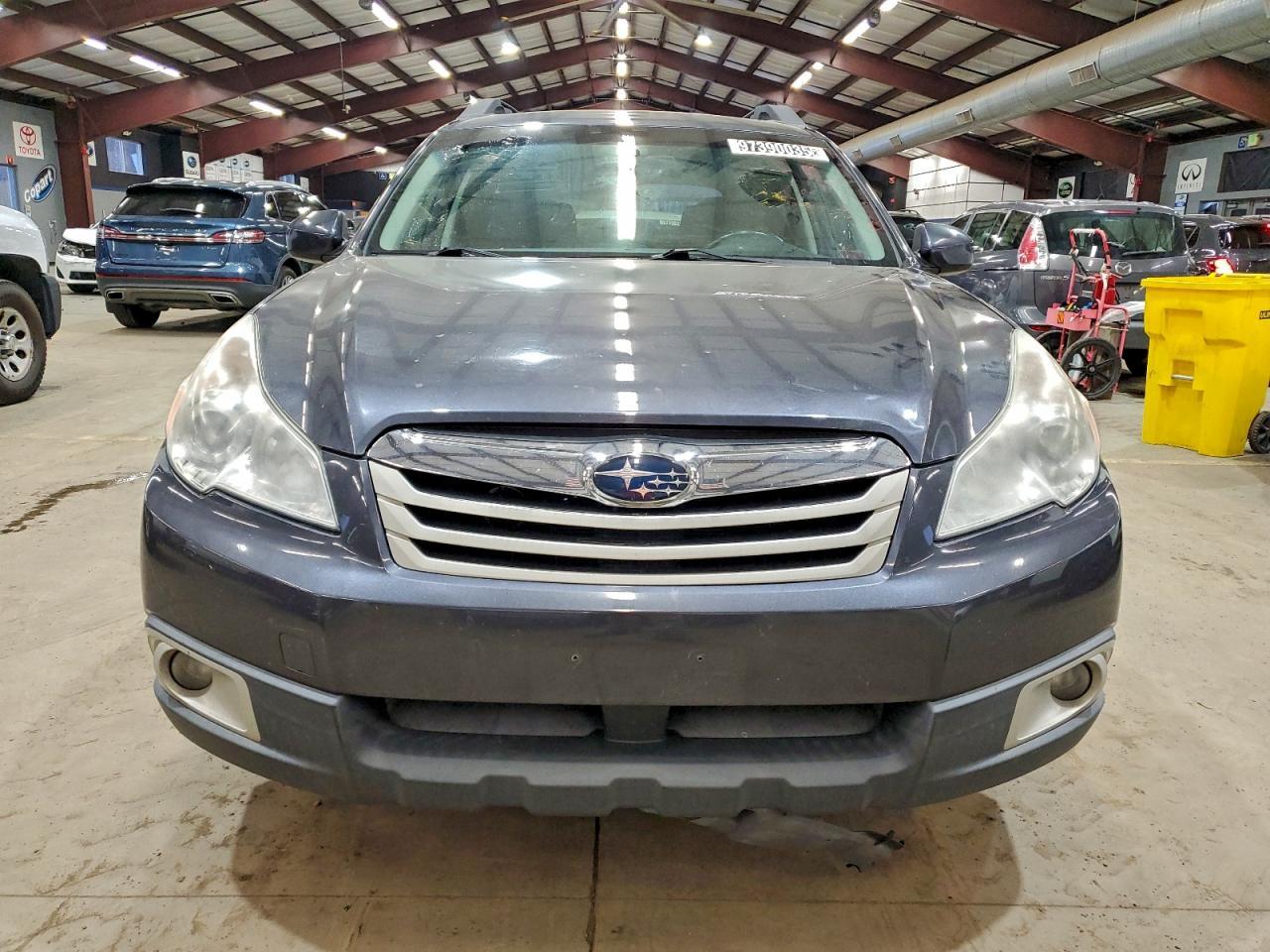2012 SUBARU Outback