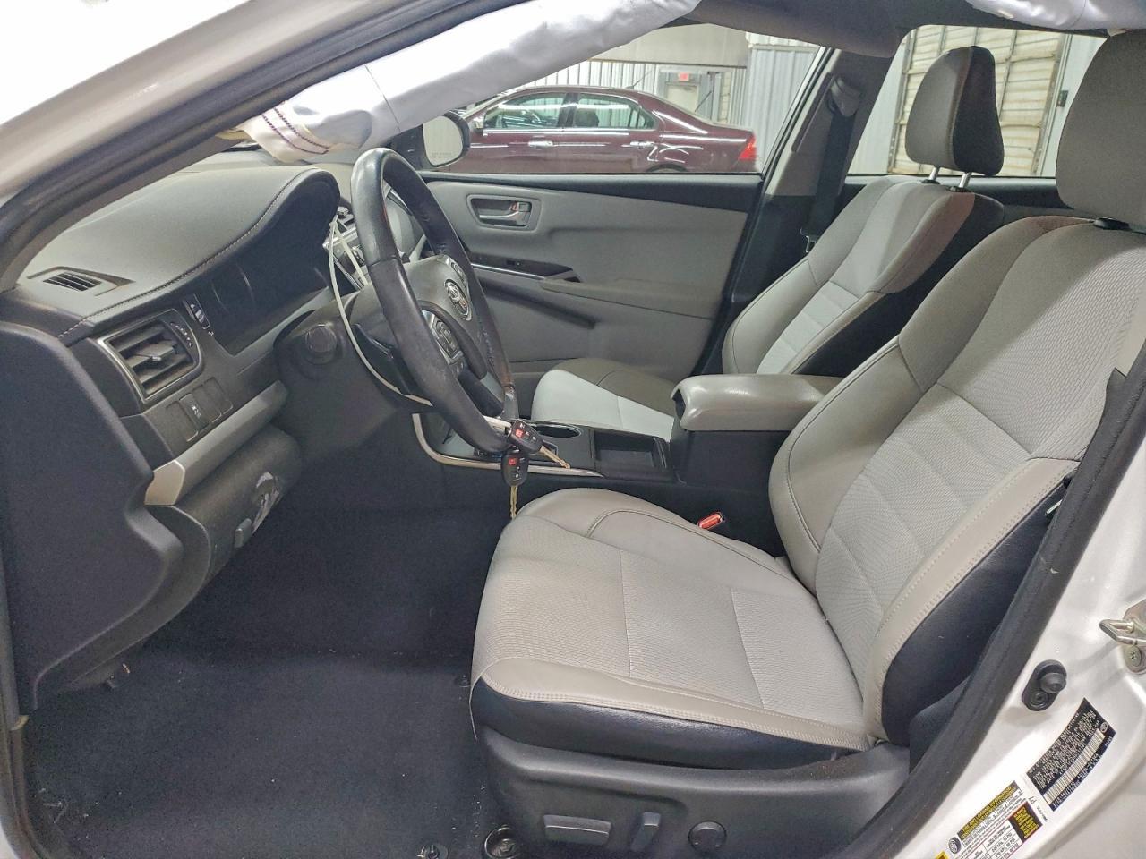 2017 TOYOTA CAMRY
