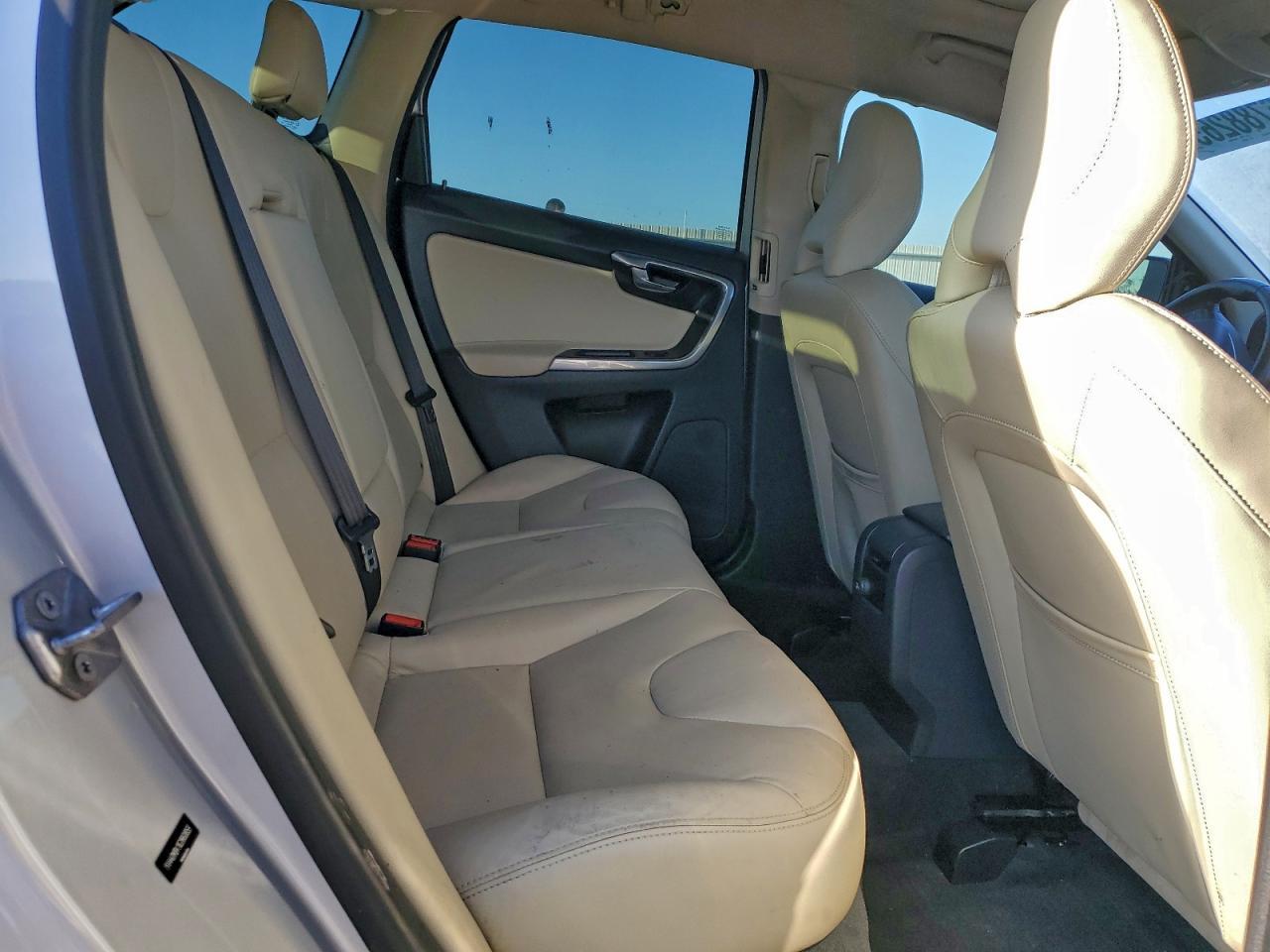 2016 VOLVO XC60