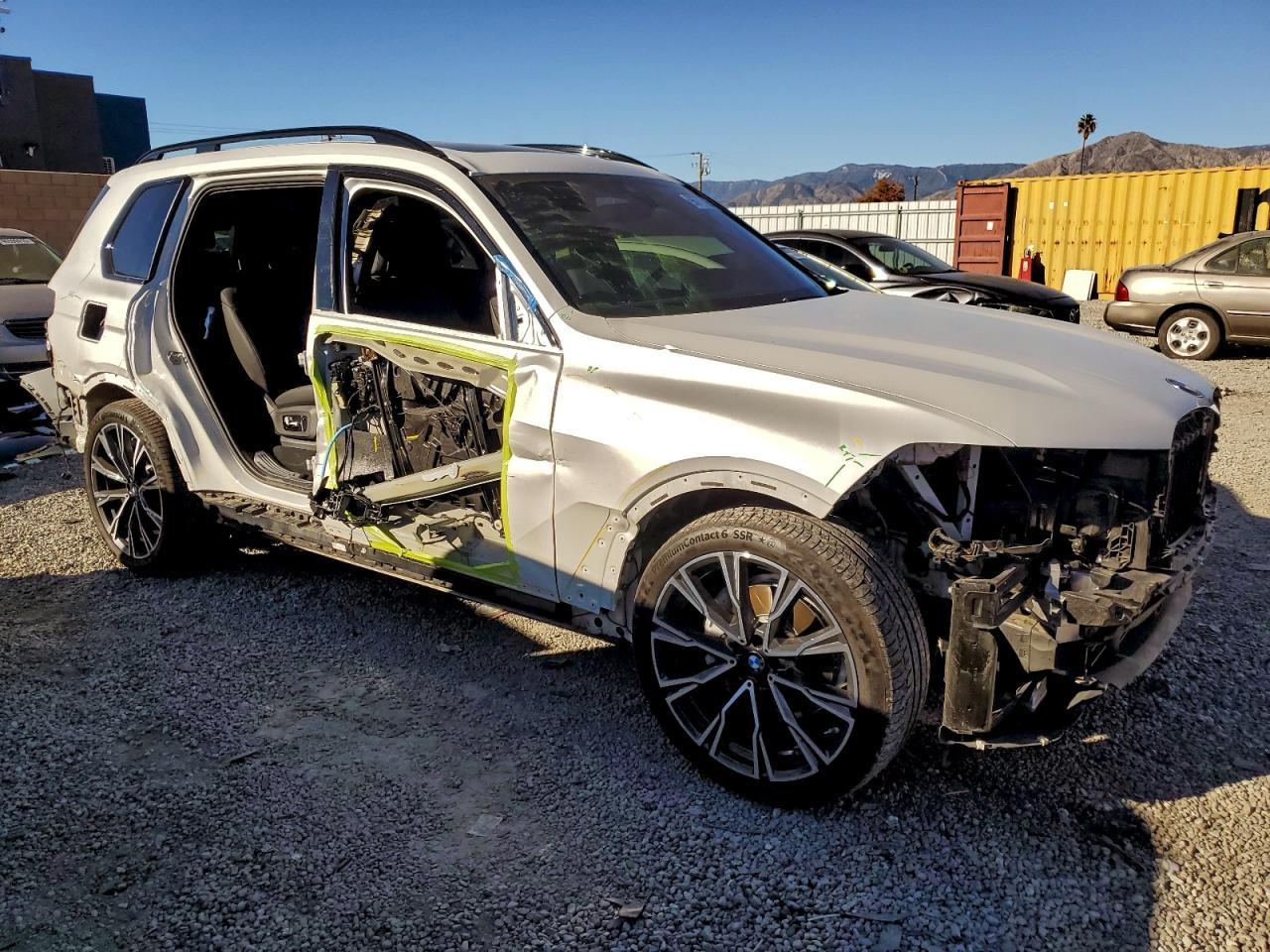 2022 BMW X7