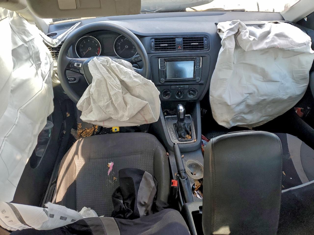 2016 VOLKSWAGEN JETTA