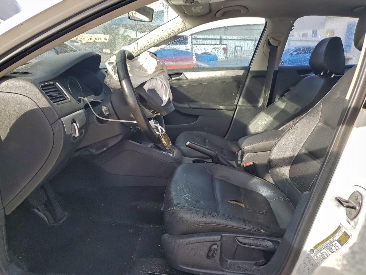 2013 VOLKSWAGEN JETTA