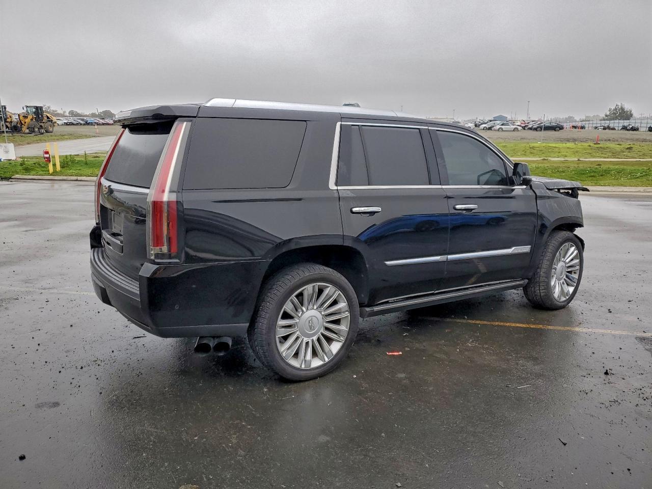 2018 CADILLAC ESCALADE