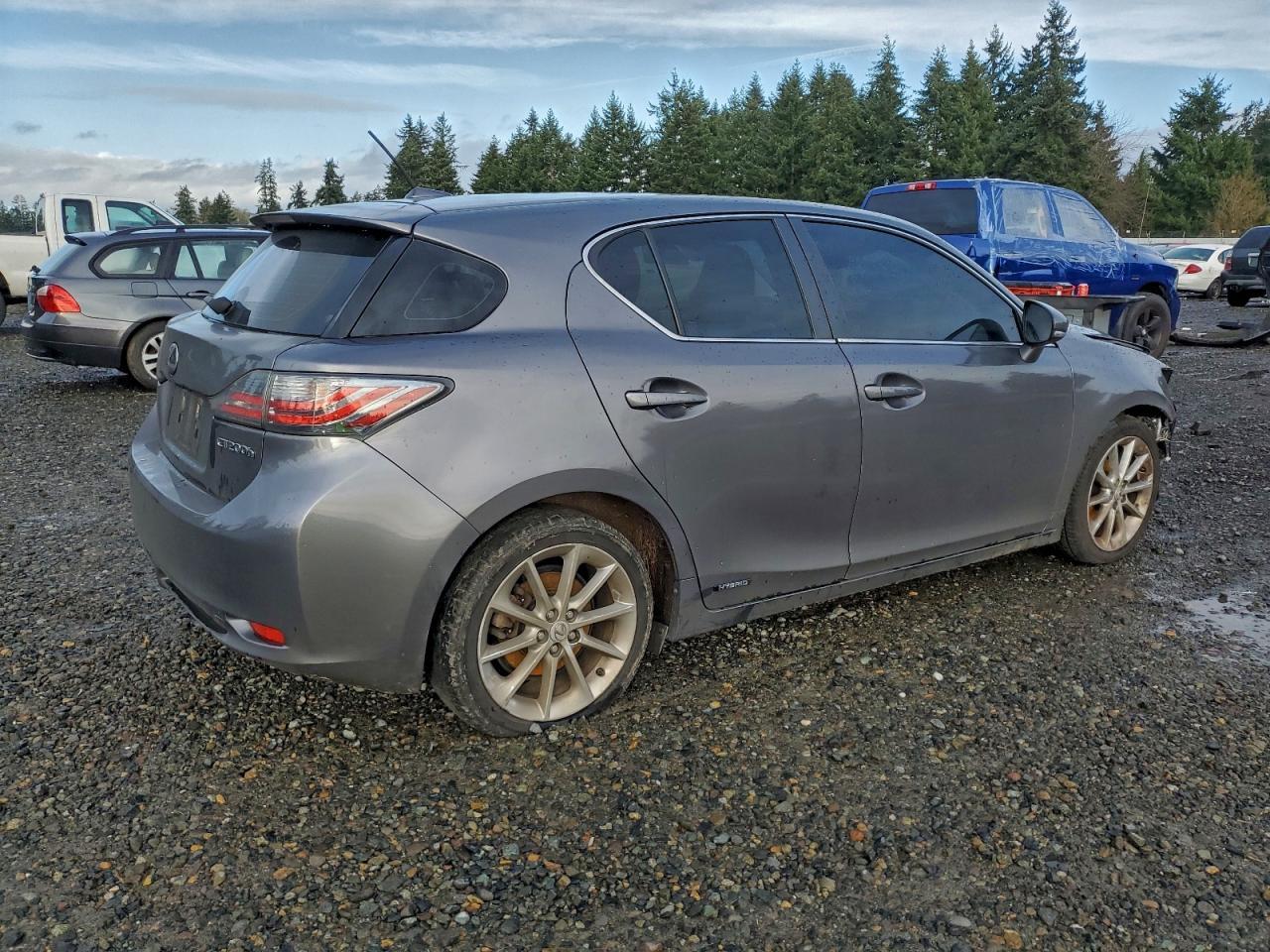 2013 LEXUS CT 200