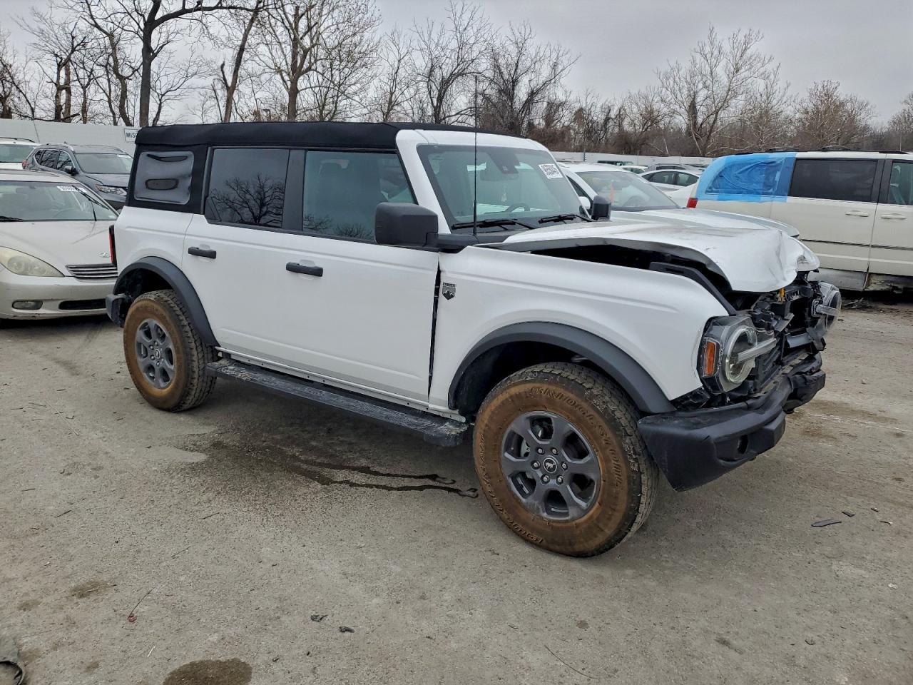 2024 FORD Bronco