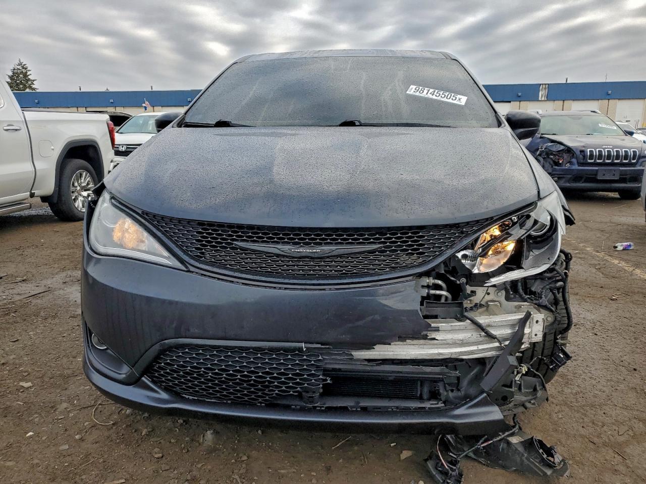 2020 CHRYSLER Pacifica
