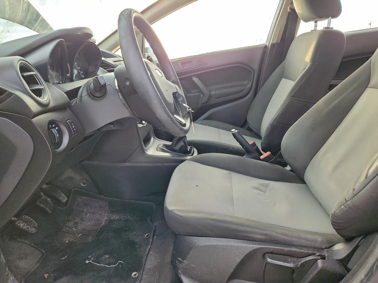 2015 FORD Fiesta