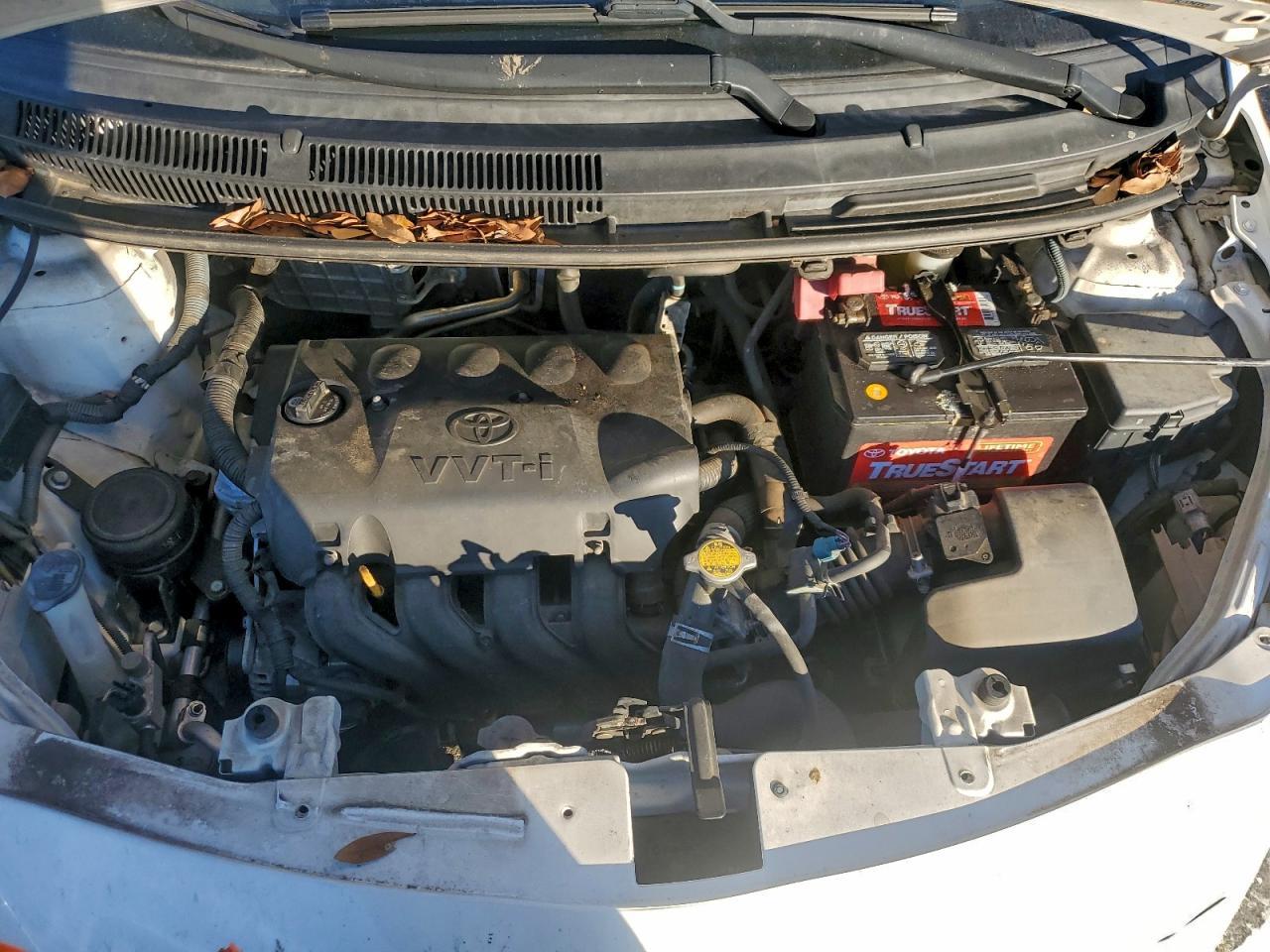 2011 TOYOTA YARIS