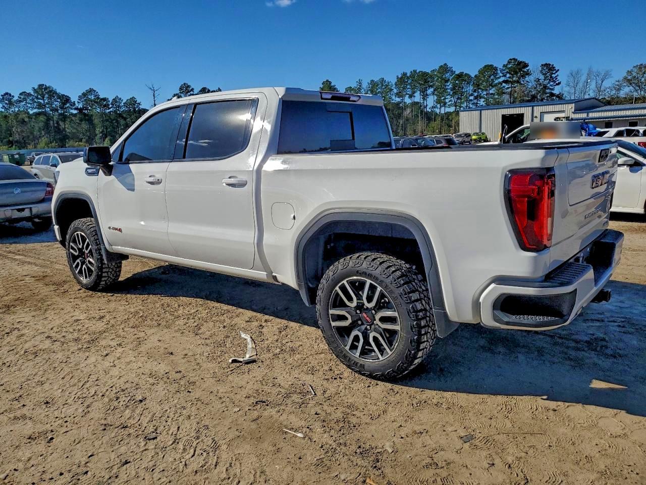 2023 GMC Sierra