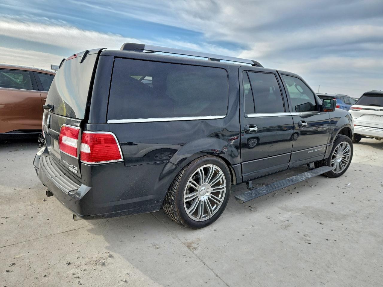 2012 LINCOLN Navigator