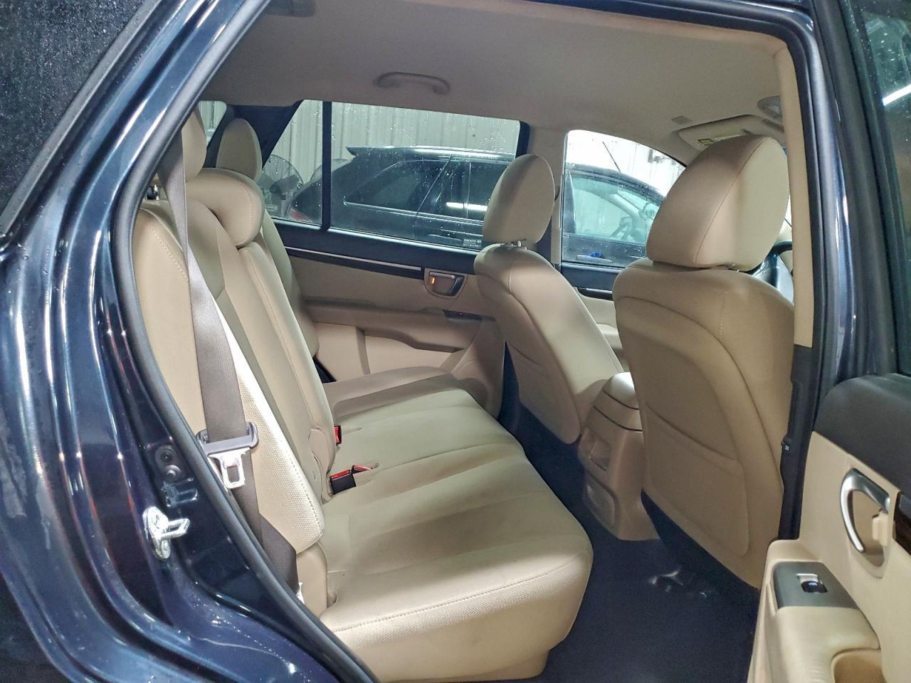 2011 HYUNDAI SANTA FE