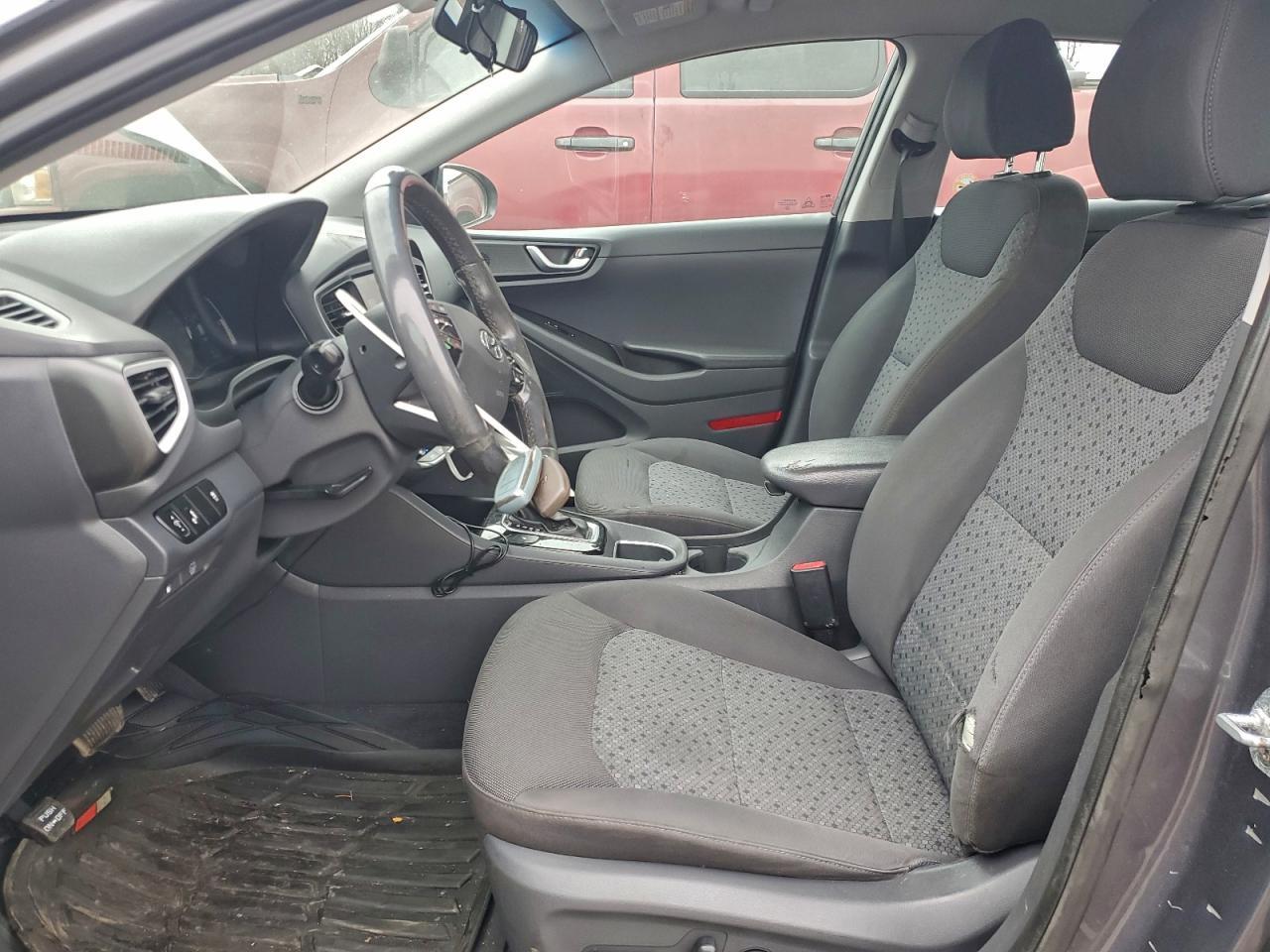 2017 HYUNDAI Ioniq