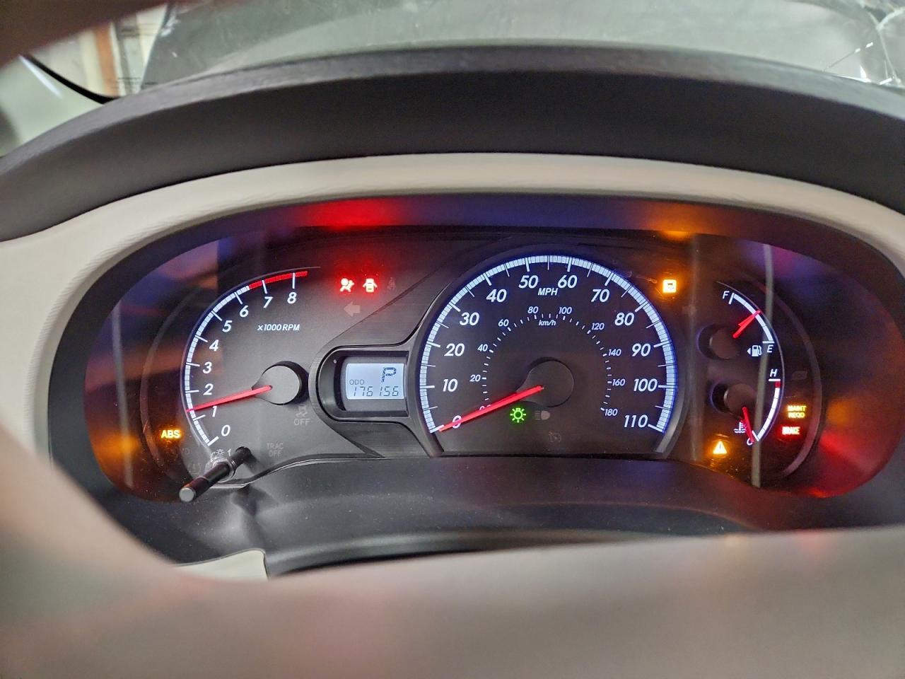 2012 TOYOTA SIENNA