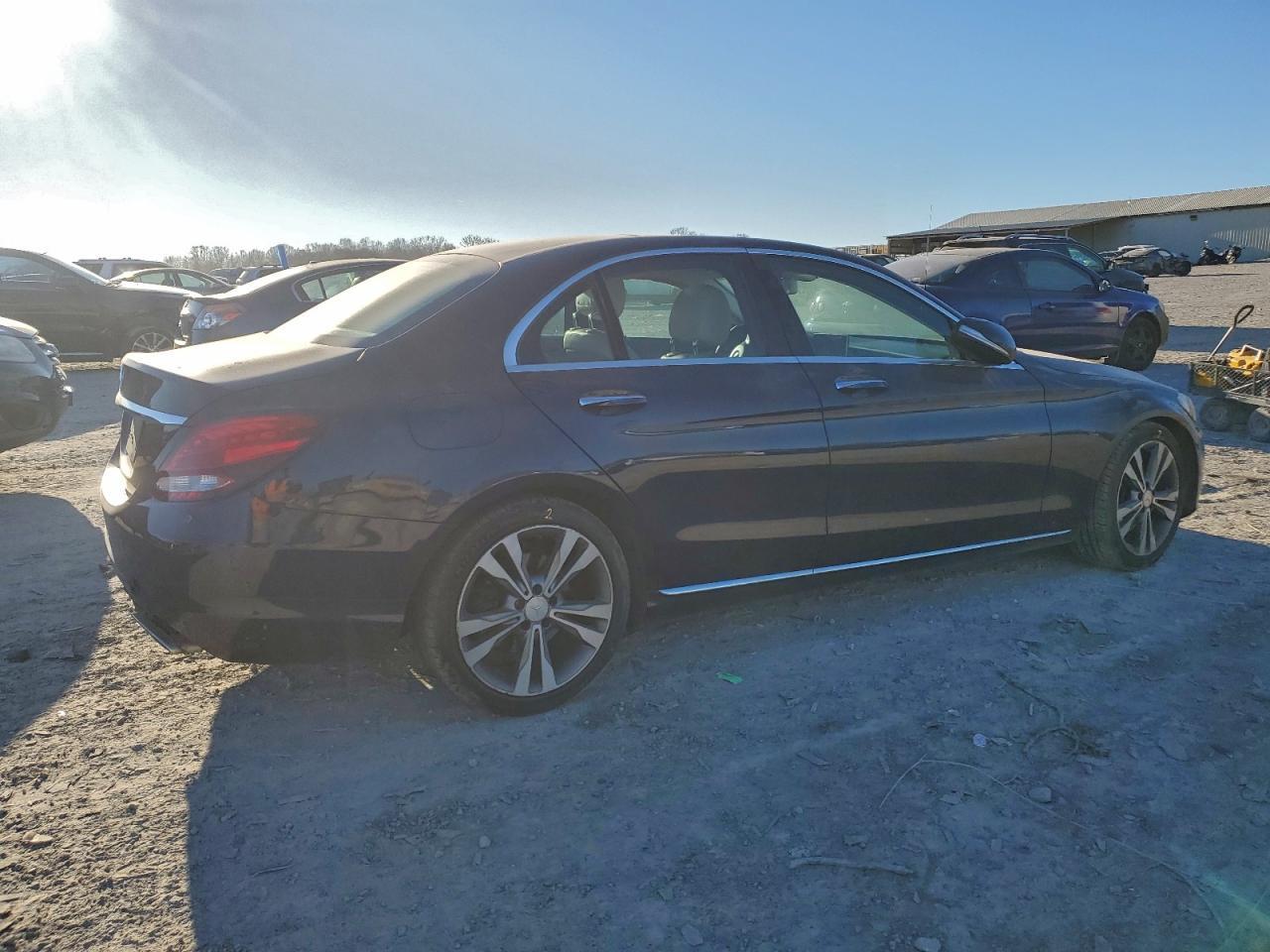 2015 MERCEDES-BENZ C-CLASS