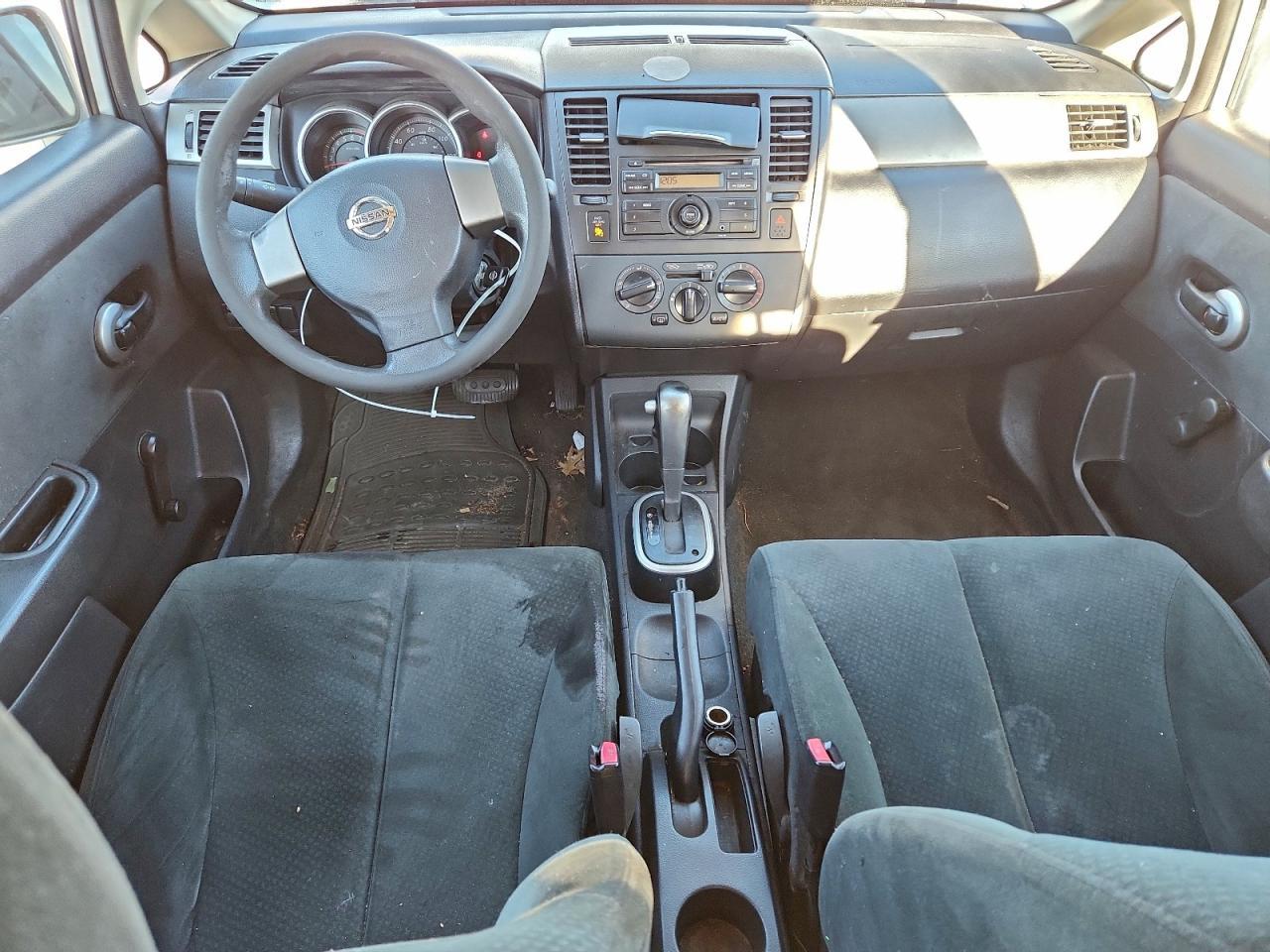 2010 NISSAN VERSA