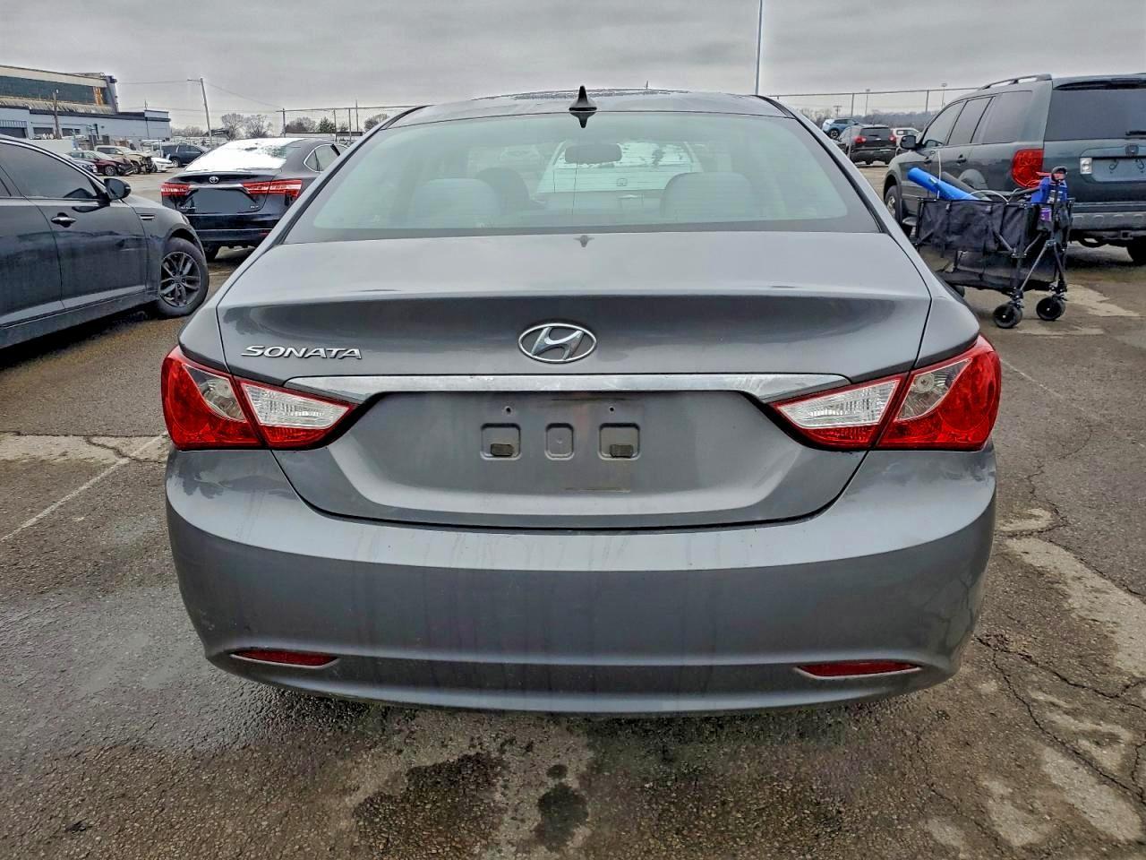 2013 HYUNDAI SONATA