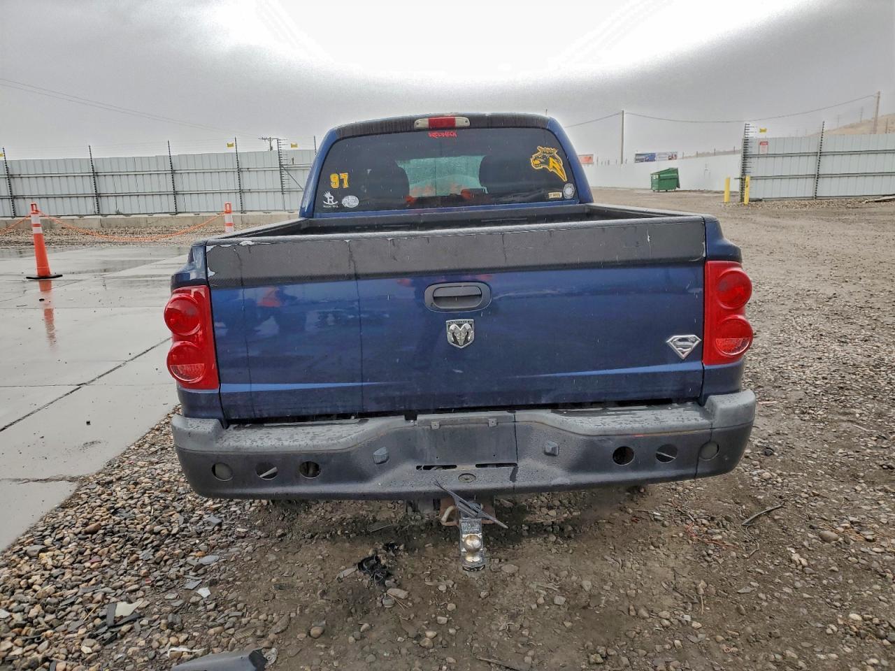 2005 DODGE Dakota