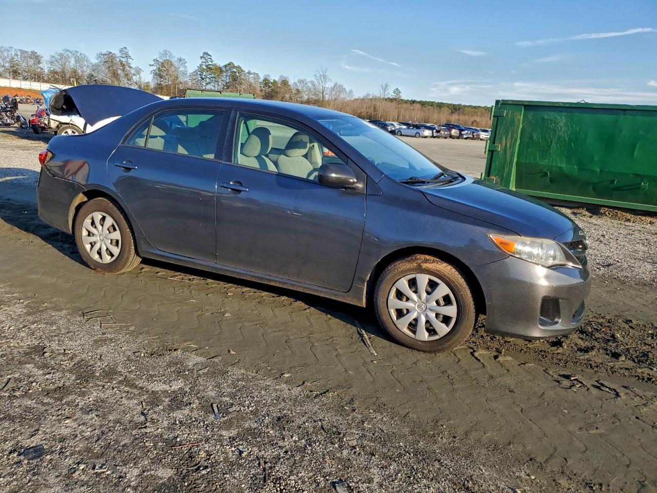 2011 TOYOTA COROLLA