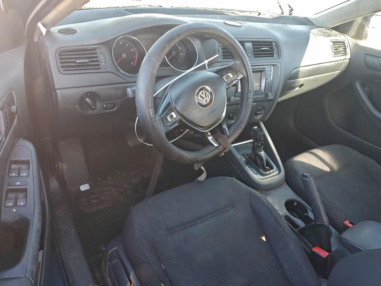 2016 VOLKSWAGEN JETTA